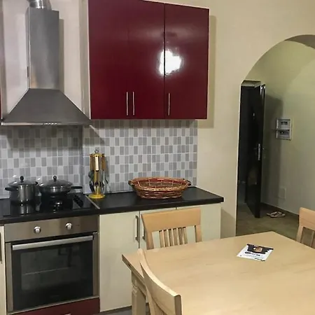 Agaraj Apartment *
